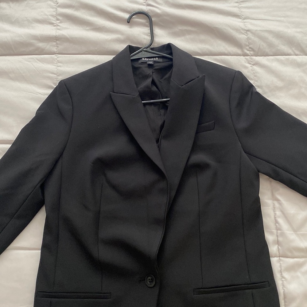 Women’s tux in black